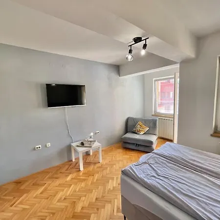 Apartment Jelena *